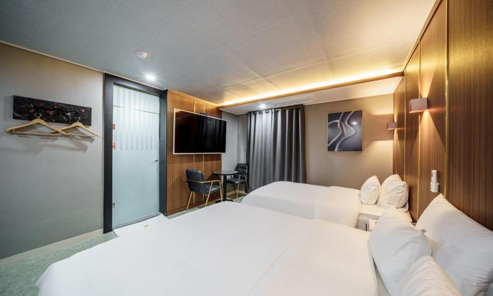 G7 Hotel Dongducheon ภายนอก รูปภาพ