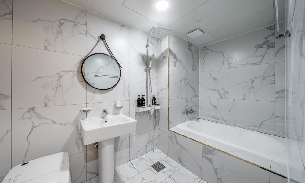 G7 Hotel Dongducheon ภายนอก รูปภาพ